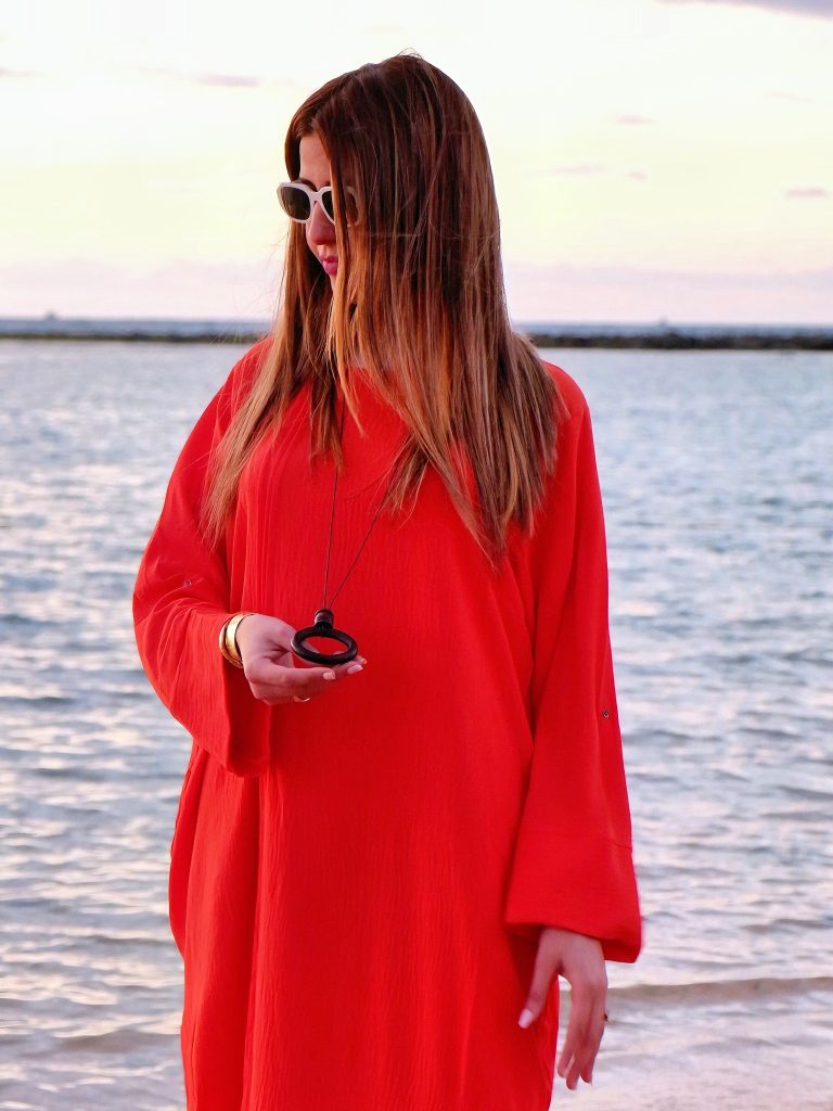 ROBE JOURY avec collier