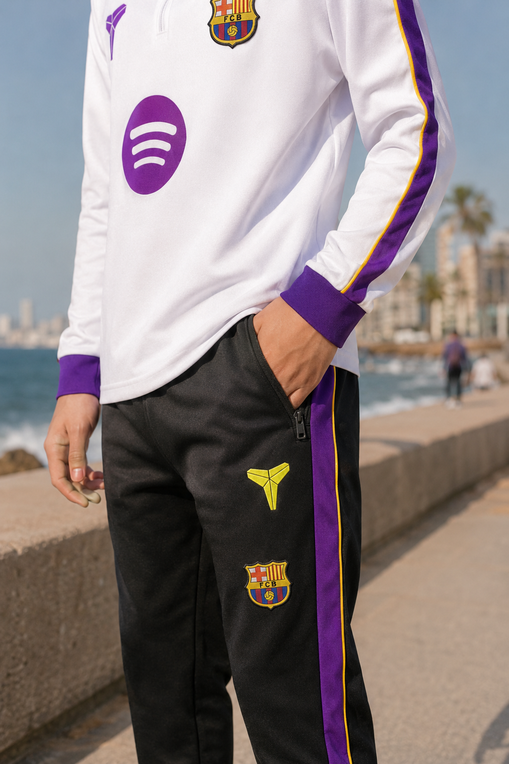 Ensemble sportif blanc et noir style Barcelone – High Copy – Image 5